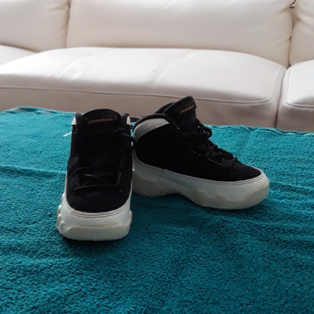 Toddler sneakers